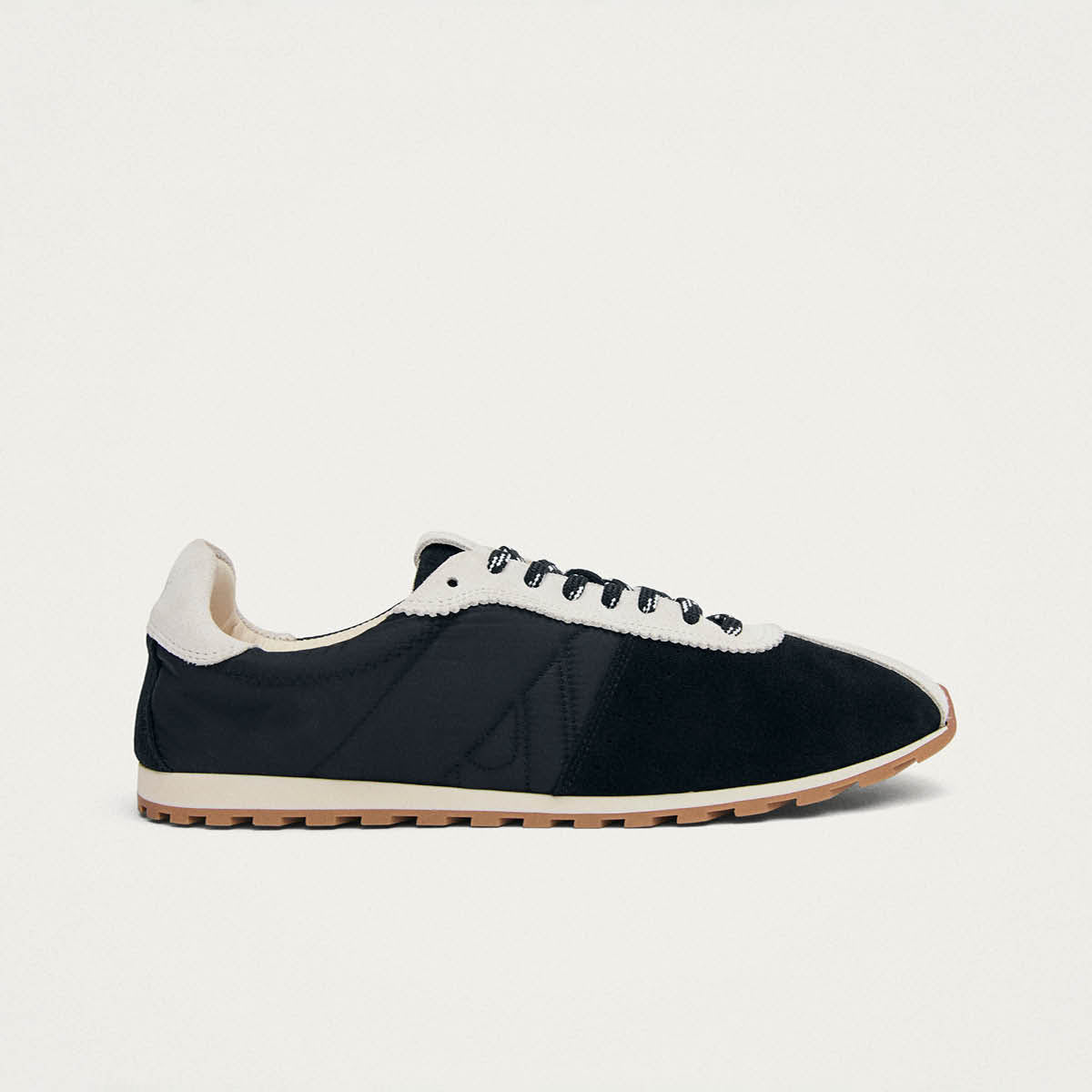 Baskets en cuir noir Tb.1897