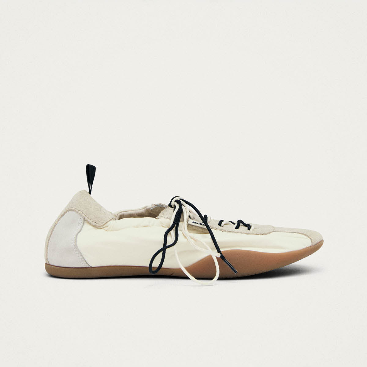 Tb.61 Baskets Crème Aera