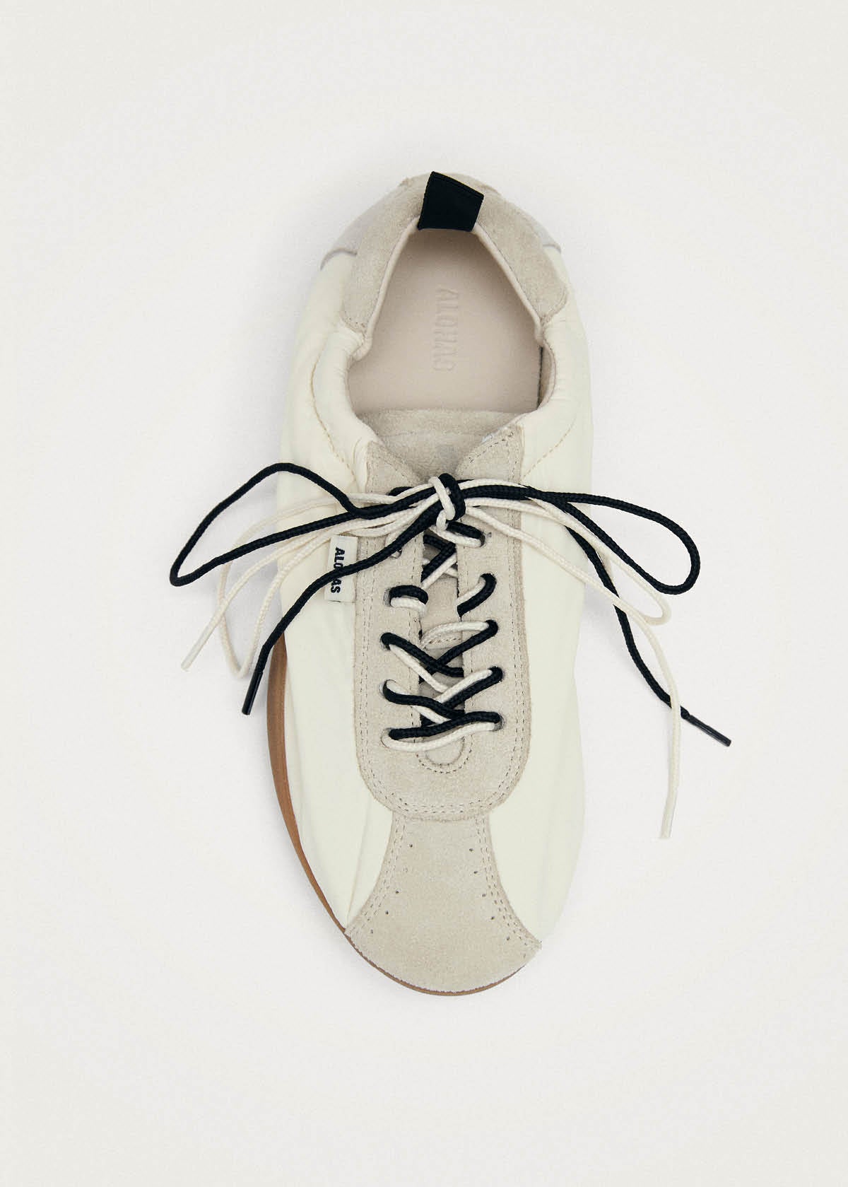 Tb.61 Baskets Crème Aera