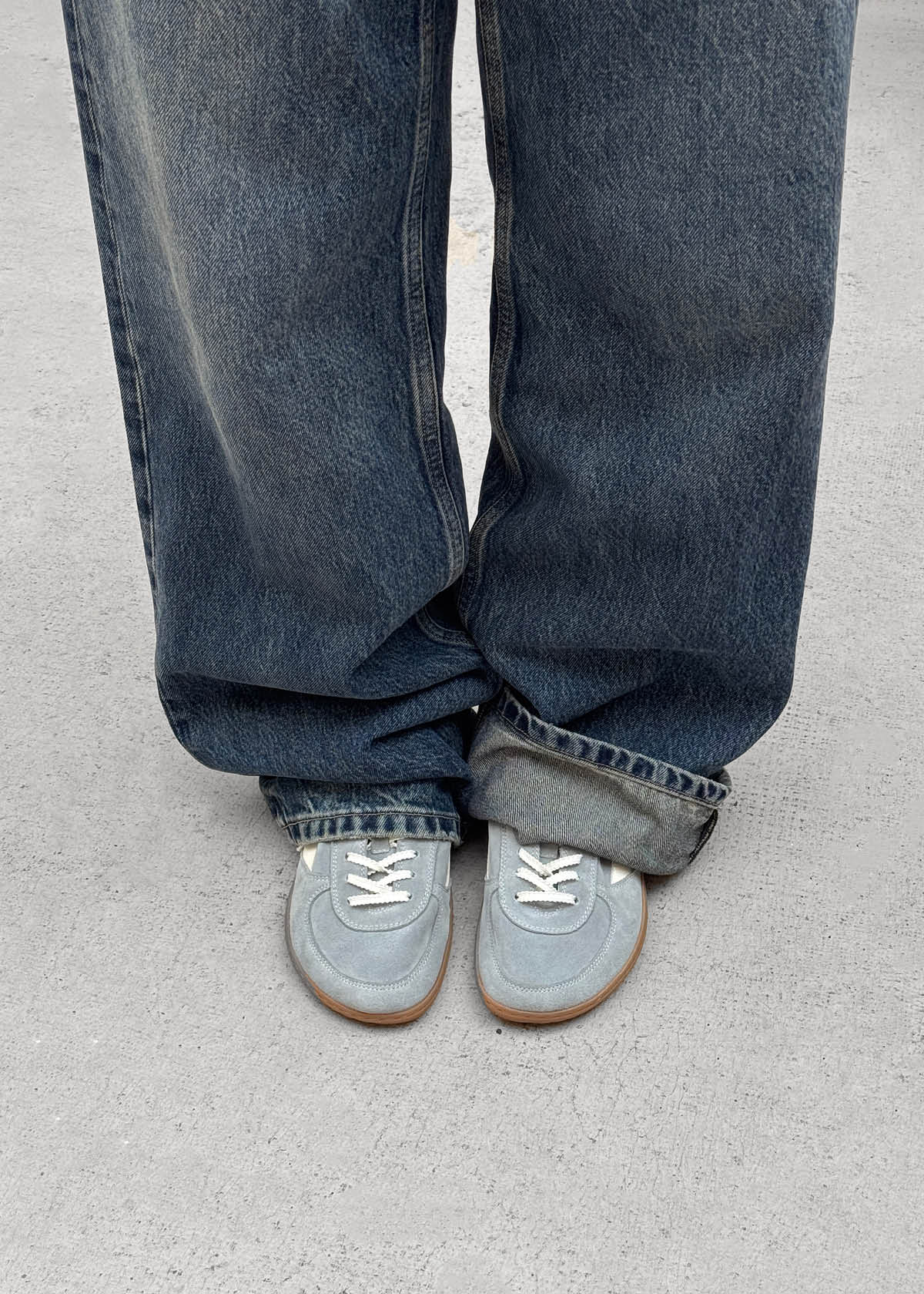 Tb.83 Barefoot Suede Dusty Blue Leather Sneakers