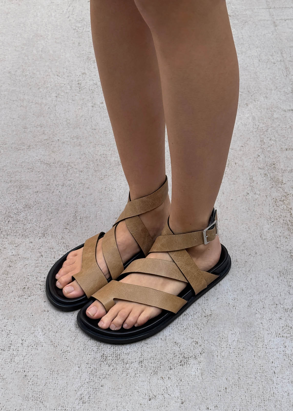 Tide Sandales en Cuir Beige Vintage