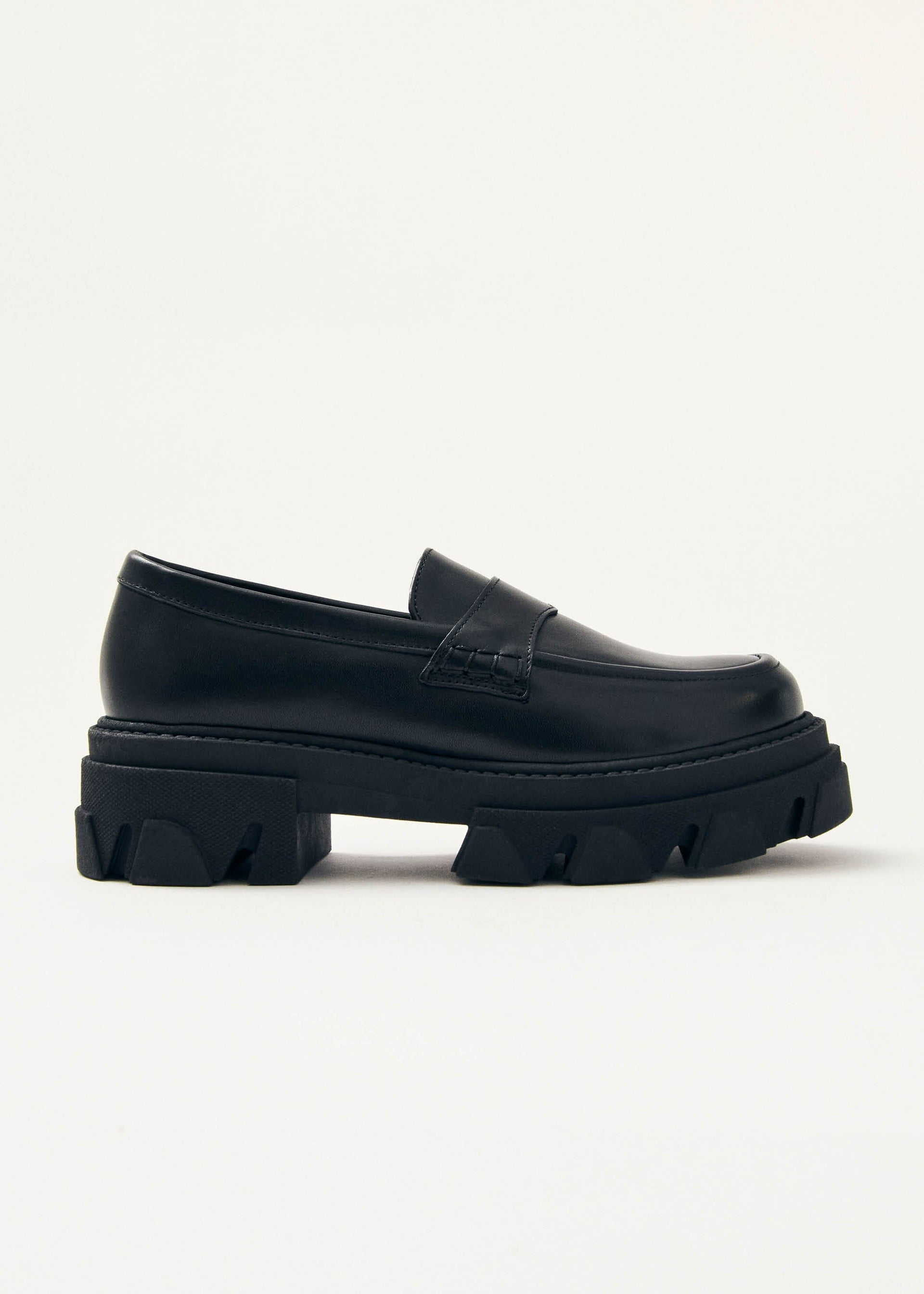 807 Black Leather Loafers Leezaz