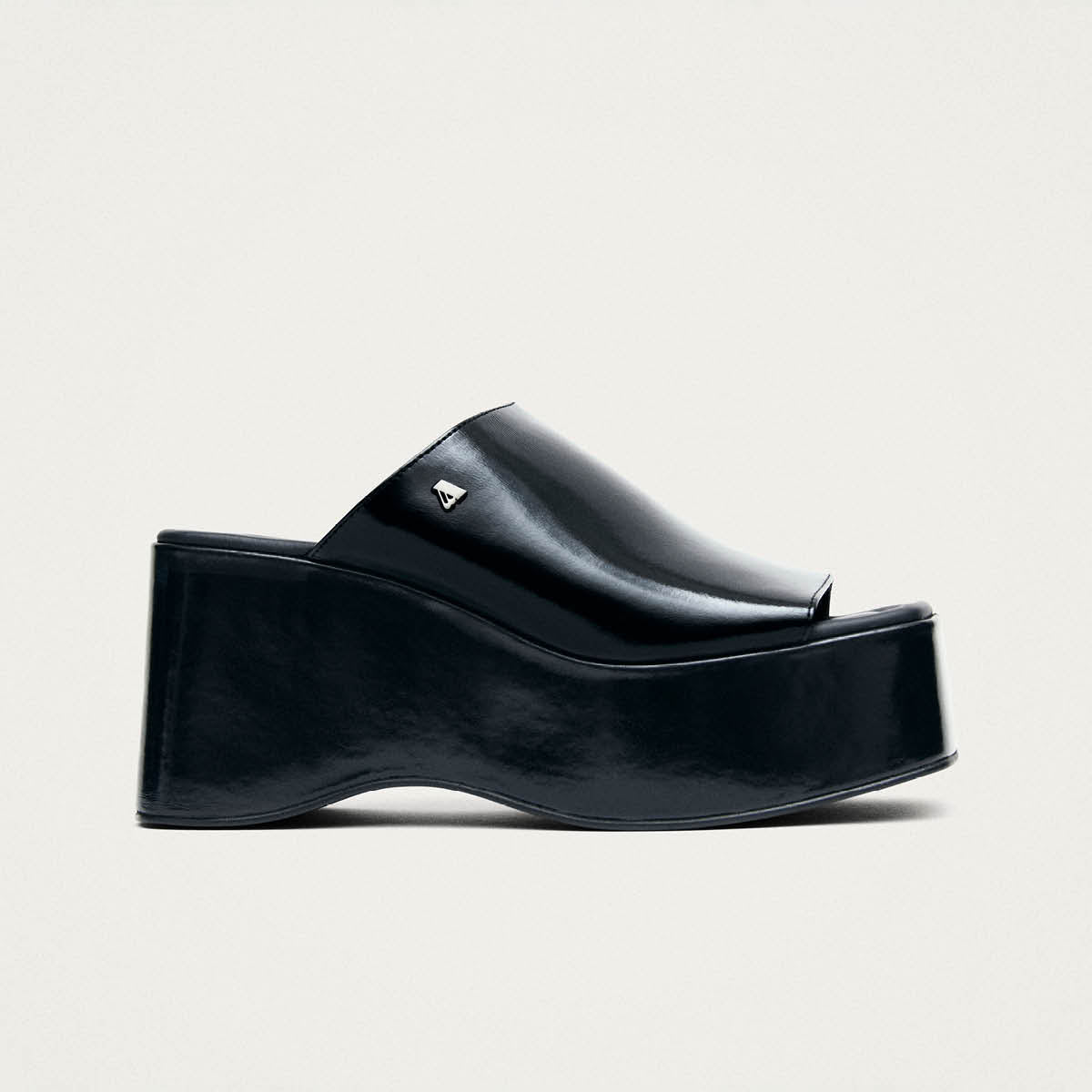 Vale Patent Schwarze Ledersandalen