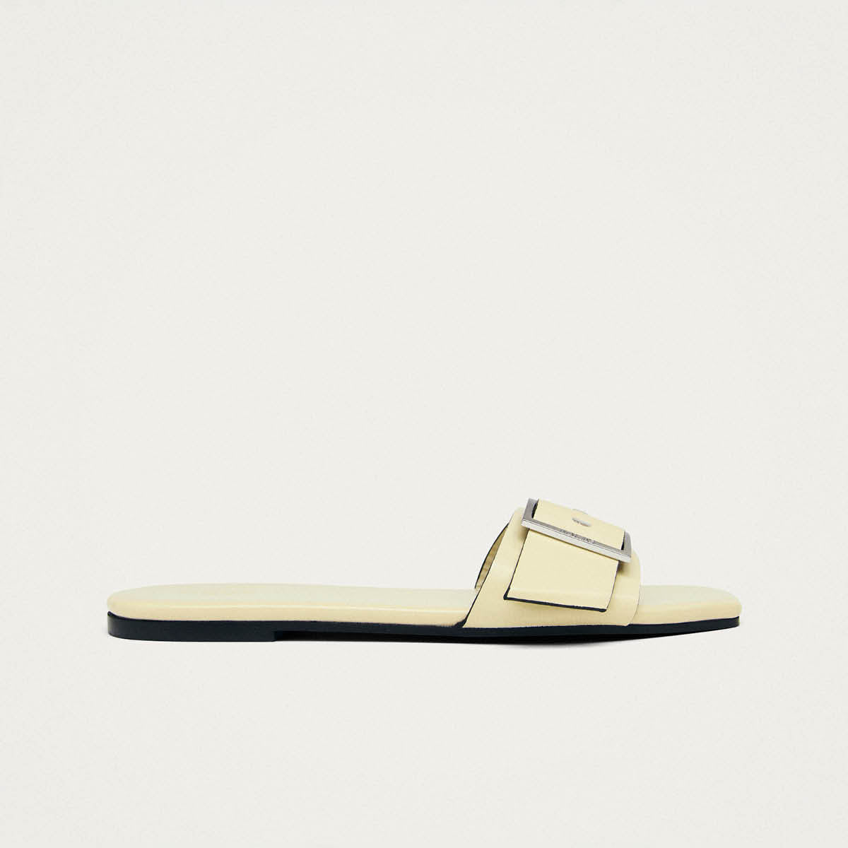 Vent Patent Creme-Leder Sandalen