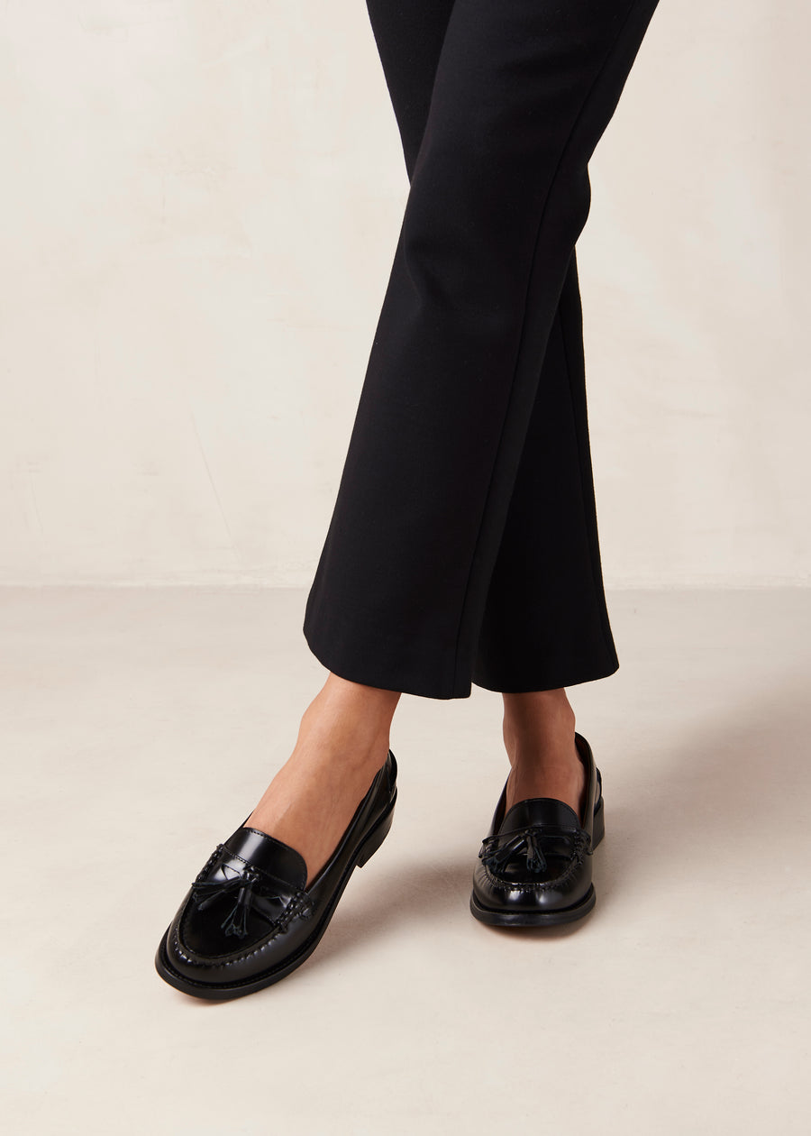 Terrane Black Leather Loafers