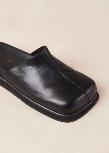 Whiz Schwarze Mules aus Leder ALOHAS