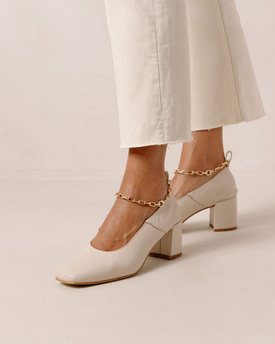 Agent Anklet Cream Leather Pumps