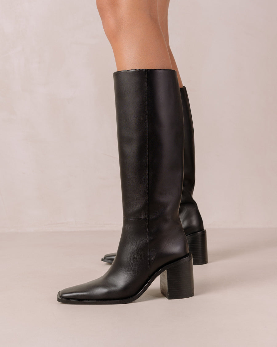 Berta Black Boots ALOHAS