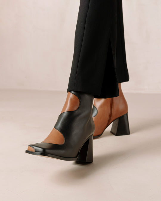 Blair Bicolor Black Camel Leather Ankle Boots