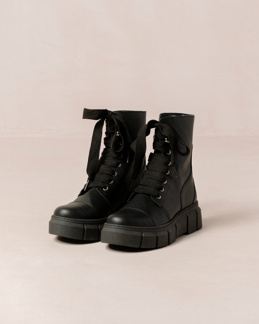 Can Can Corn Black Ankle Boots ALOHAS