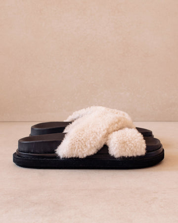 Cloud White Shearling Slippers ALOHAS