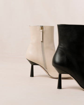 Frappe Bicolor Black Cream Leather Ankle Boots