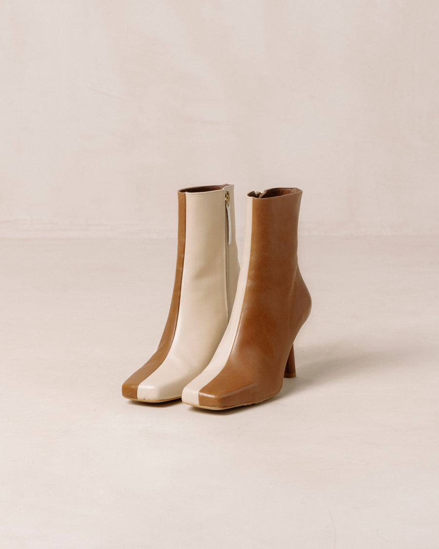 Frappe Bicolor Camel Cream Leather Ankle Boots Ankle Boots ALOHAS
