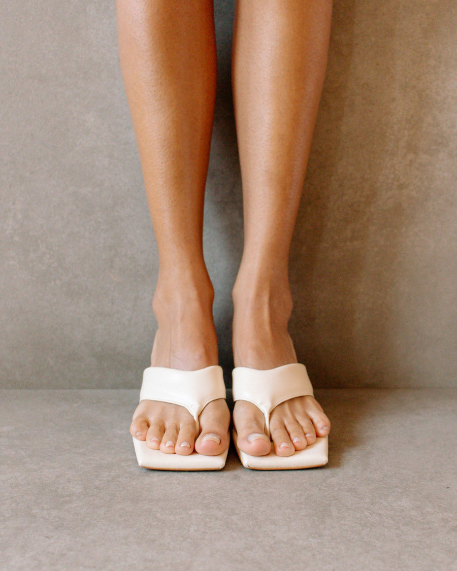 Jolla Warm White Sandals Sandals Svegan