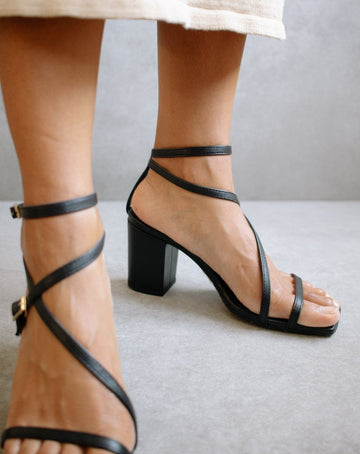 Manhattan Black Sandal