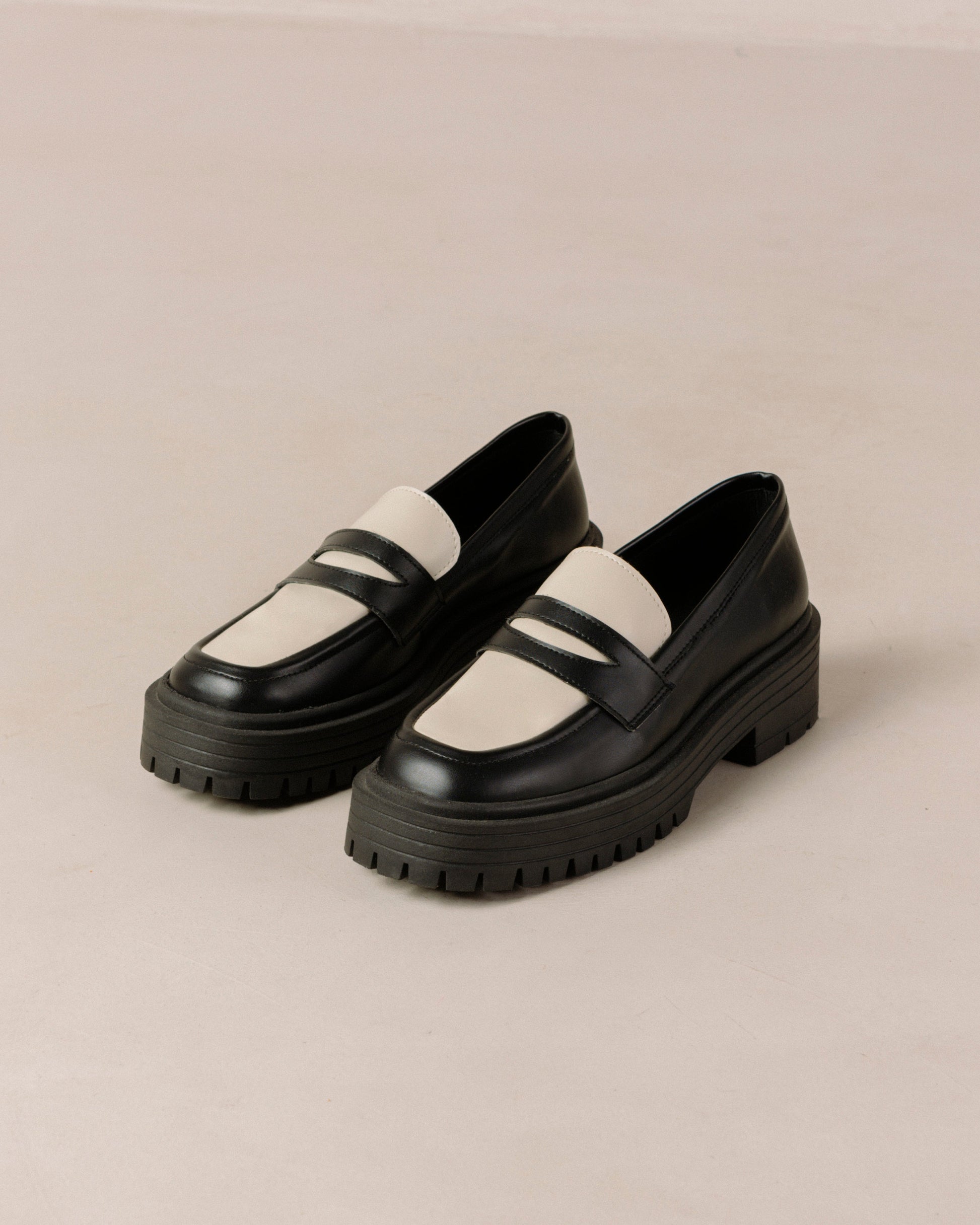 Mask Black White Loafers Svegan