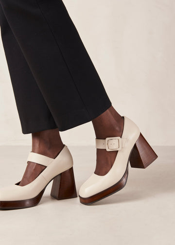 Oregon Cream Leather Pumps ALOHAS