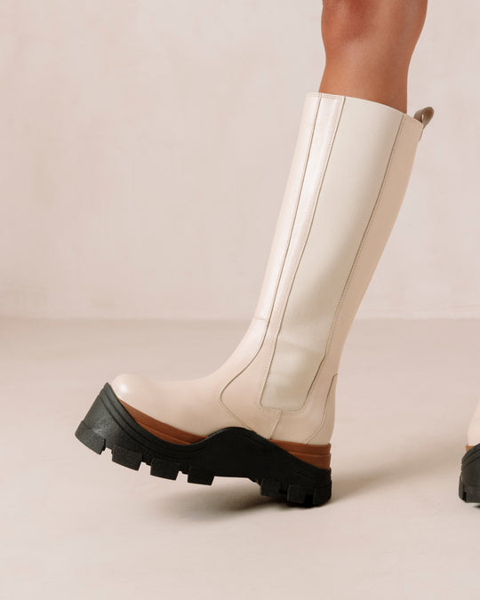 Roxie Nutty Cream Boots