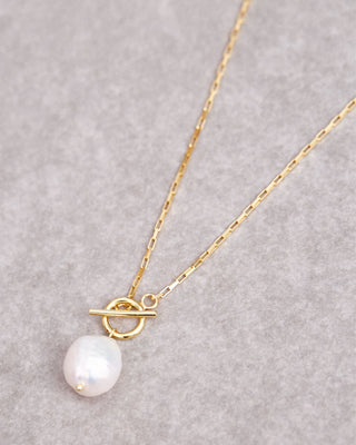Teardrop Pearl Necklace Gold