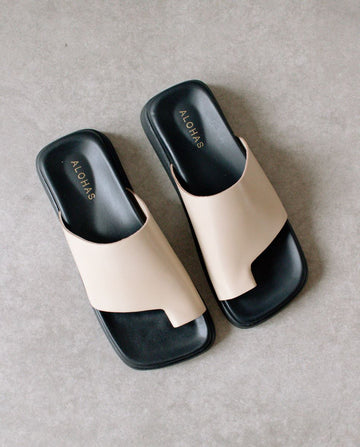 Ethically Made & Vegetable-Tanned Classic Toe Ring Leather Slides