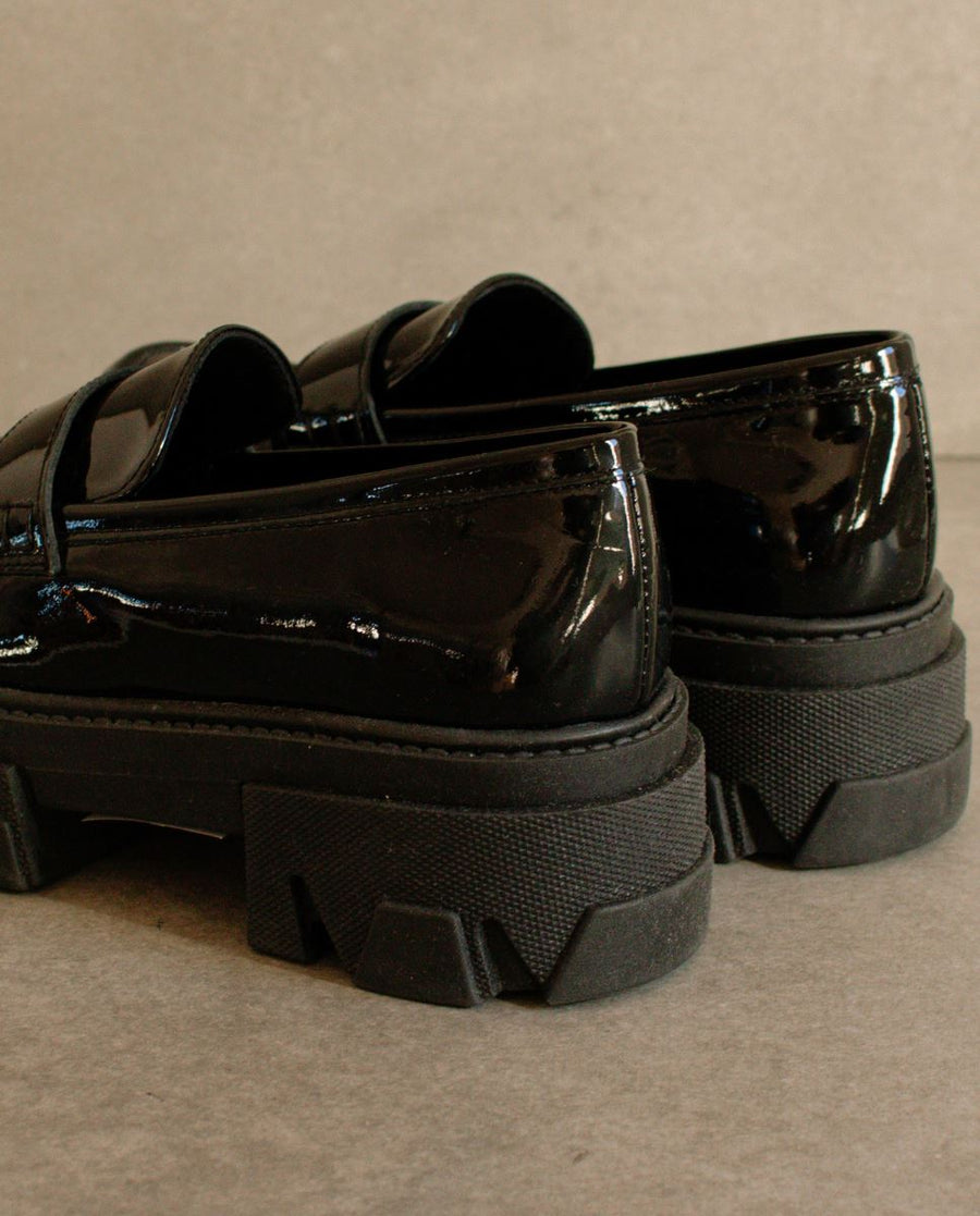Trailblazer Onix Black Loafers ALOHAS