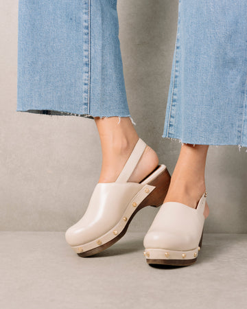 Vinyl Cream Leather Mules