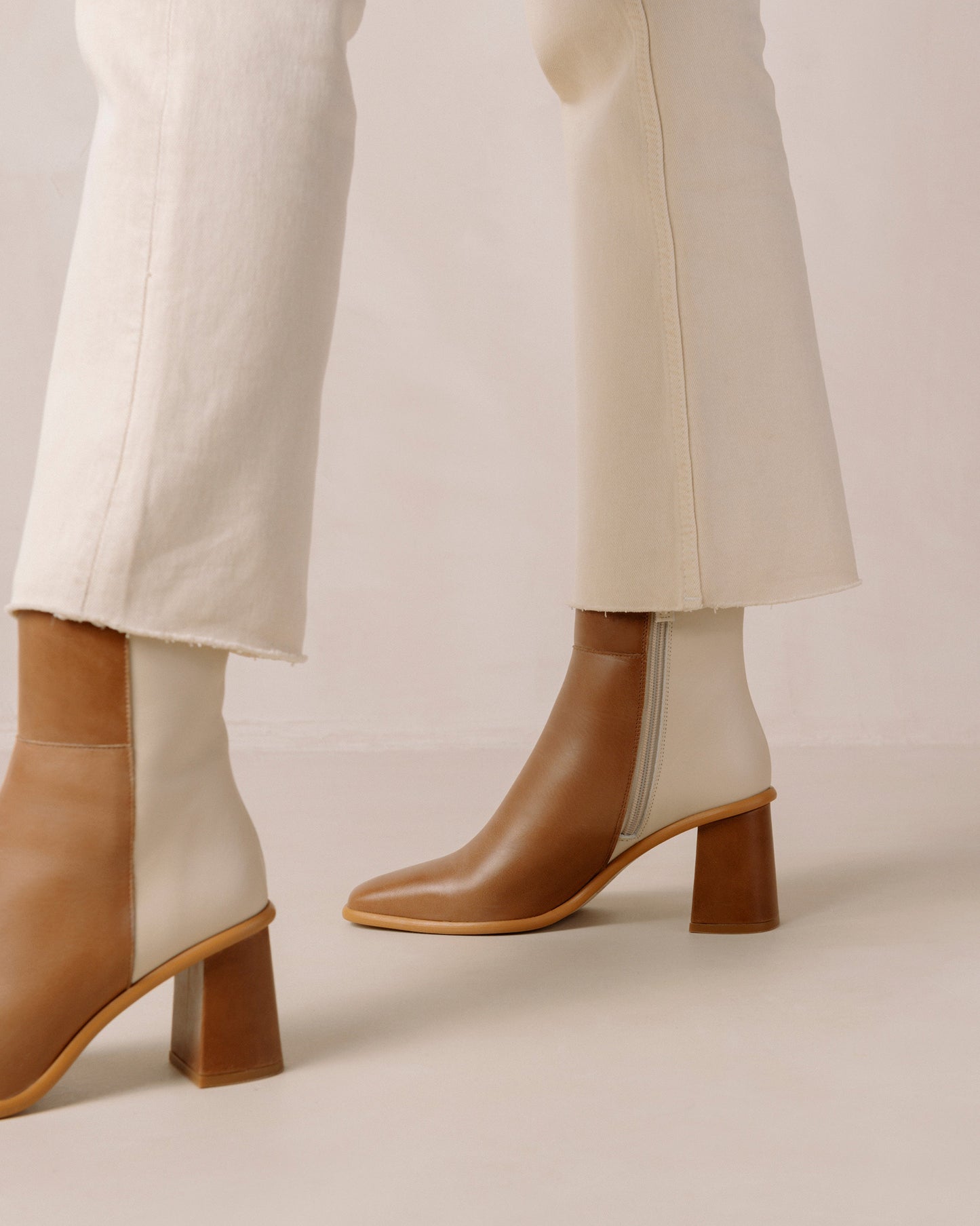 West Bicolor Camel Cream Leather Ankle Boots Ankle Boots ALOHAS